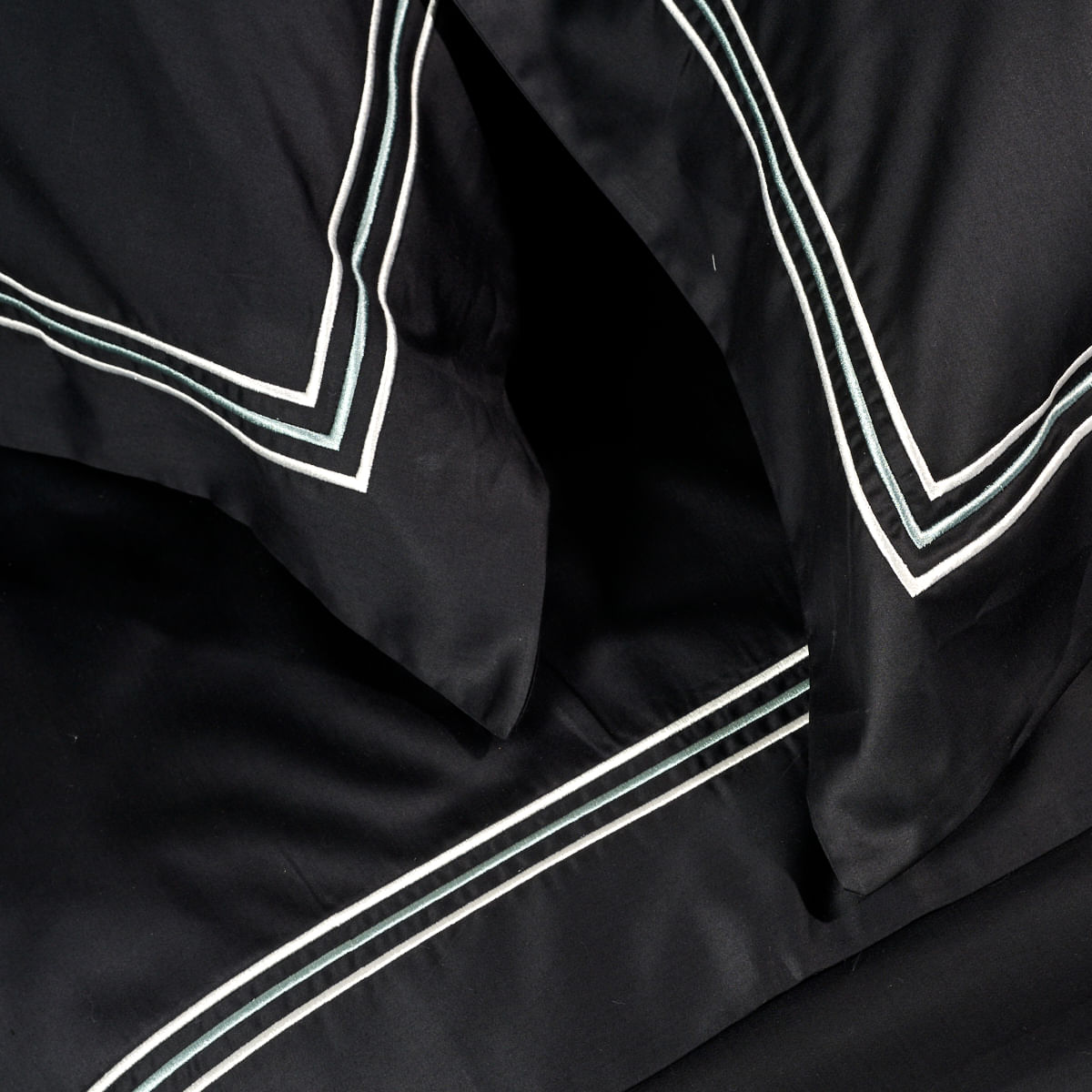 01 10 08 46 Jg Lencol London Black Preto 002.jpg